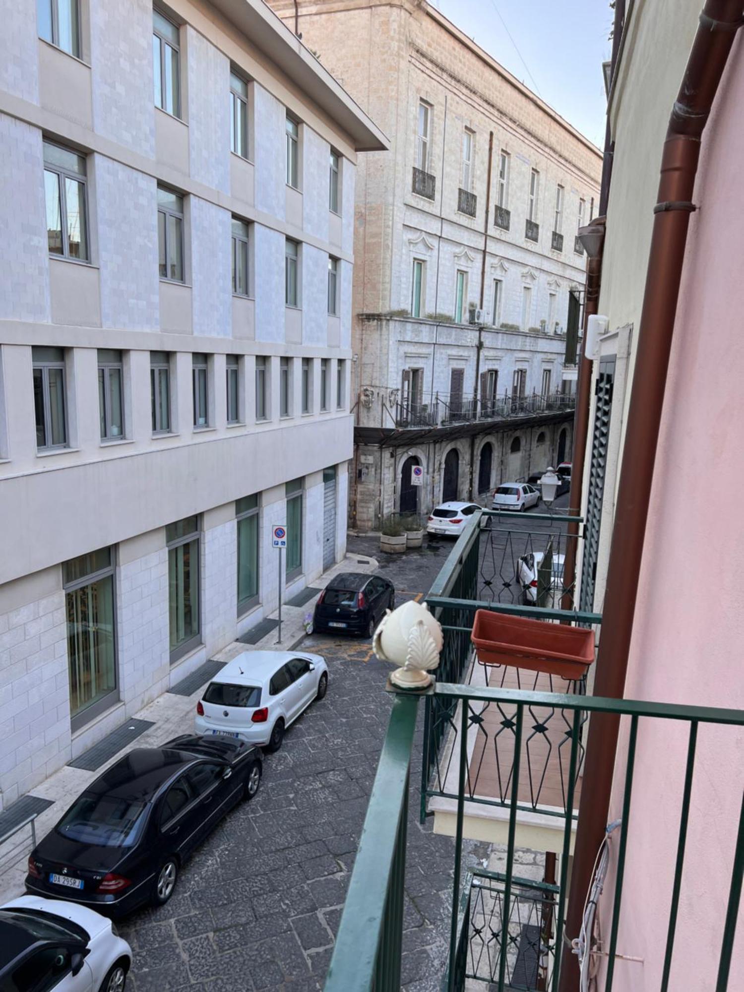 Dimora Le Scalette Apartment Bari Ngoại thất bức ảnh