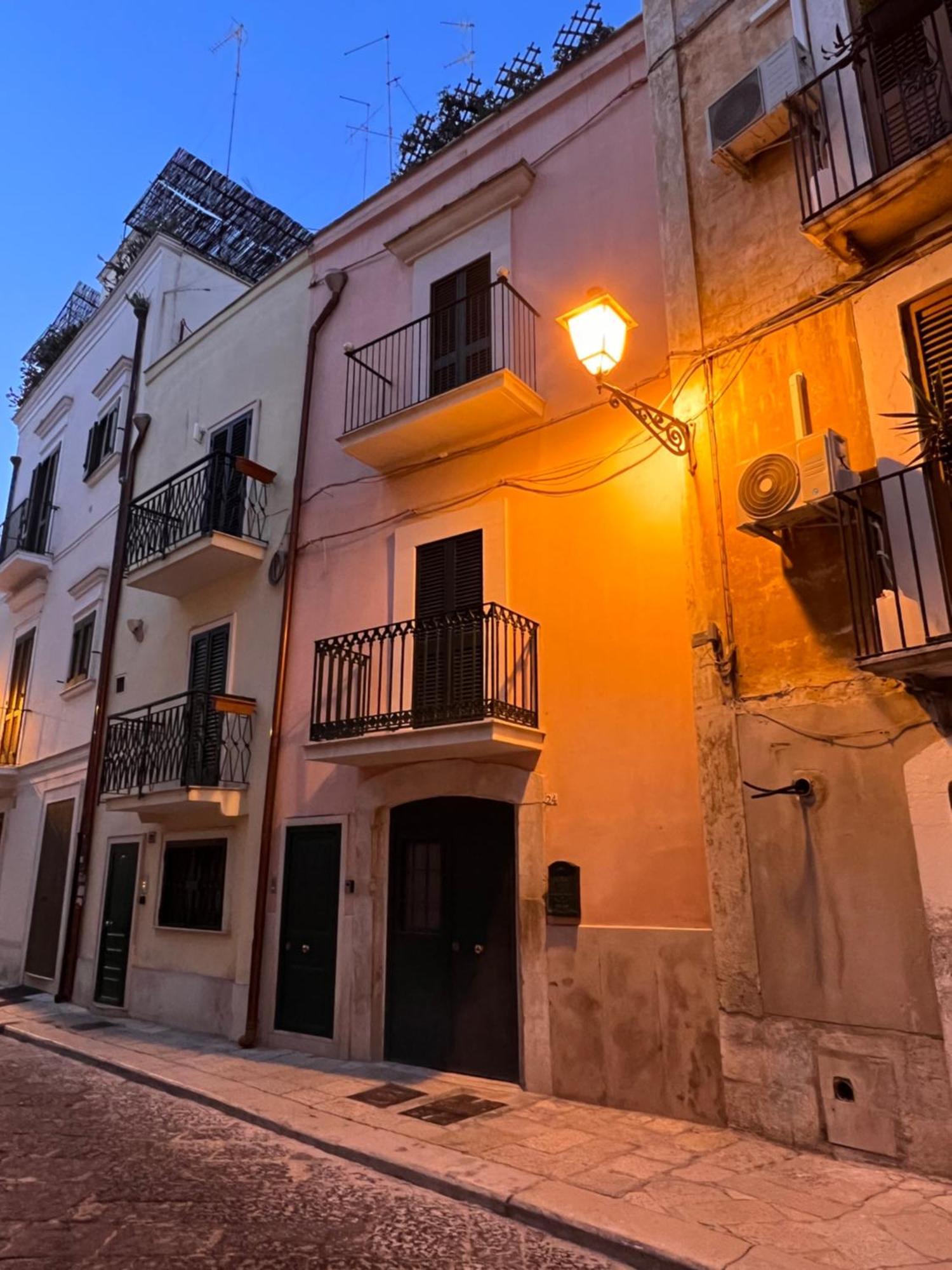 Dimora Le Scalette Apartment Bari Ngoại thất bức ảnh